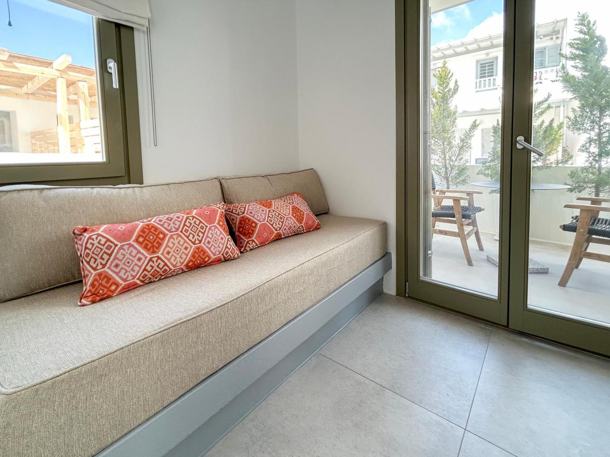 Joelia In Paros With Private Jacuzzi!