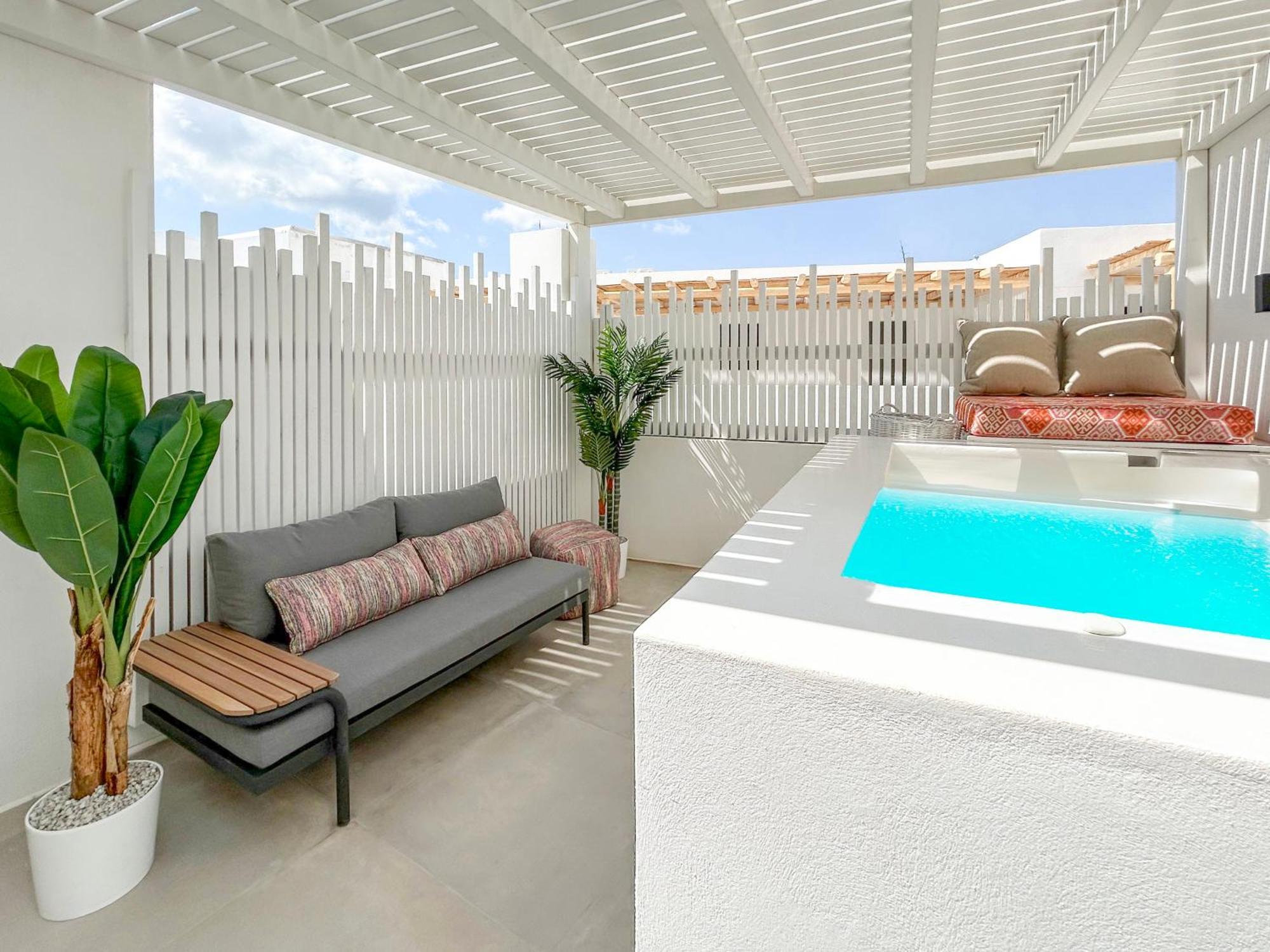 Ferienhaus Joelia In Paros With Private Jacuzzi! Naoussa